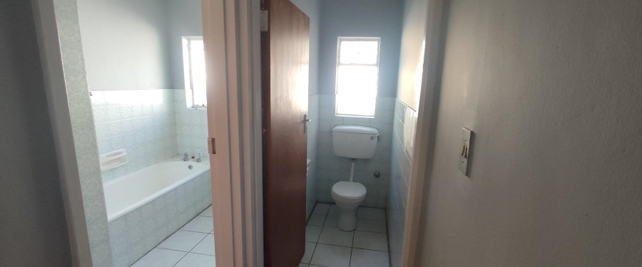 To Let 3 Bedroom Property for Rent in Panorama Western Cape